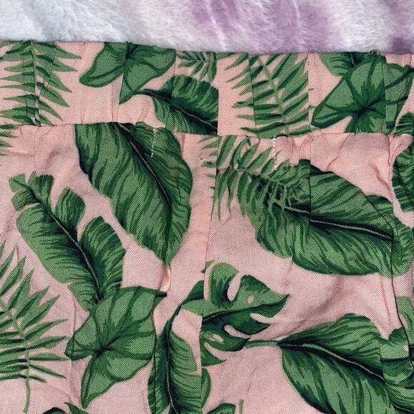 Palm Printed Shorts - Picture 6 of 8